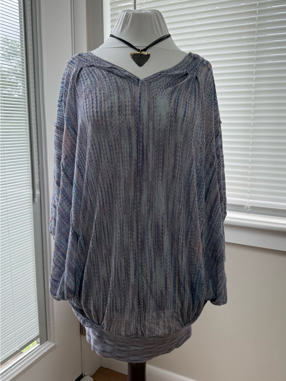 Vintage Victoria’s Secret Moda International Off-the-Shoulder Pullover Top